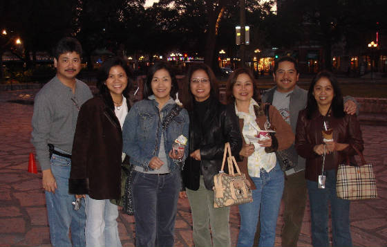 plaza2.jpg